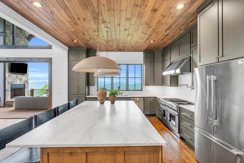 726 Overlook Drive Blue Ridge, GA 30513 - Photo 22 of 84