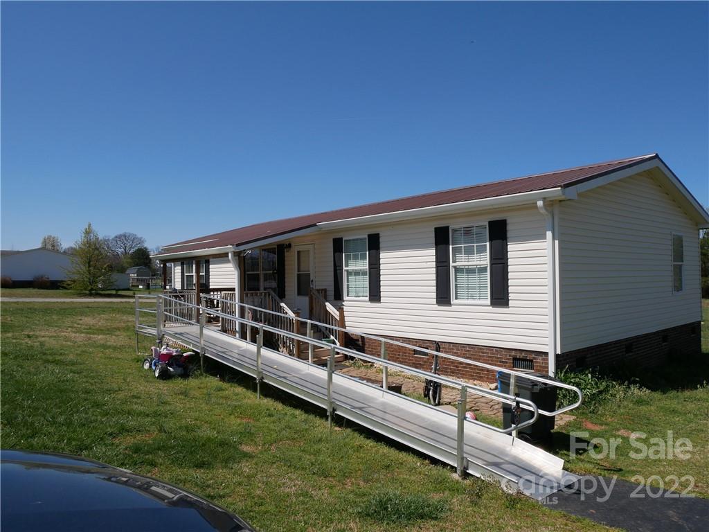 2041 Carpenters Square Road Crouse, NC 28033 - Photo 2 of 21 Gallery Image 2