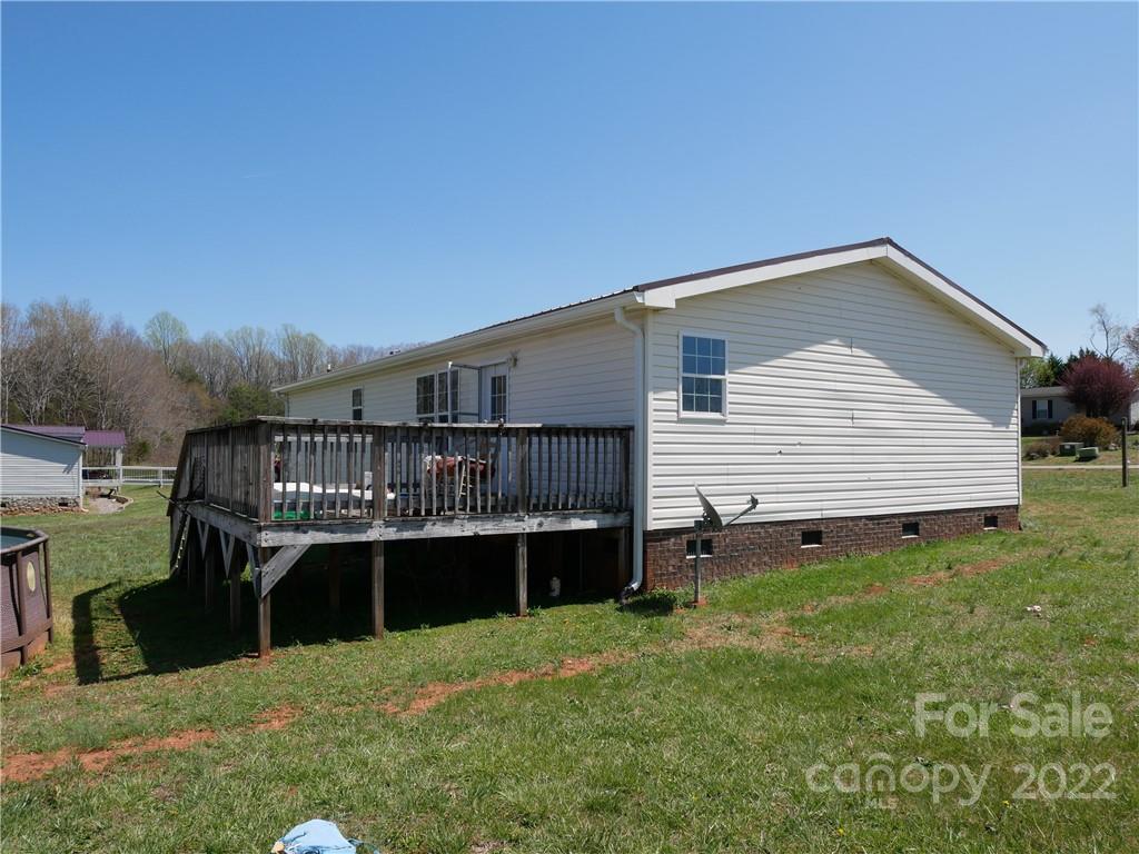 2041 Carpenters Square Road Crouse, NC 28033 - Photo 4 of 21 Gallery Image 4