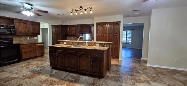 $599,000 | 1702 South Miller Road, Valrico, FL 33594