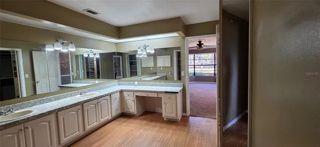 $599,000 | 1702 South Miller Road, Valrico, FL 33594