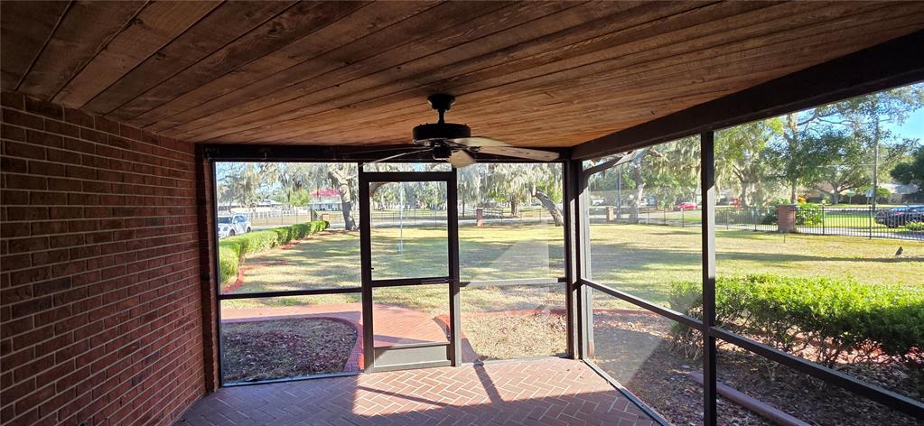 1702 South Miller Road Valrico, FL 33594 - Photo 4 of 83