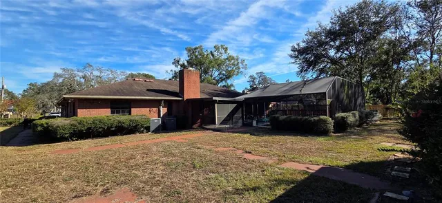 $599,000 | 1702 South Miller Road, Valrico, FL 33594