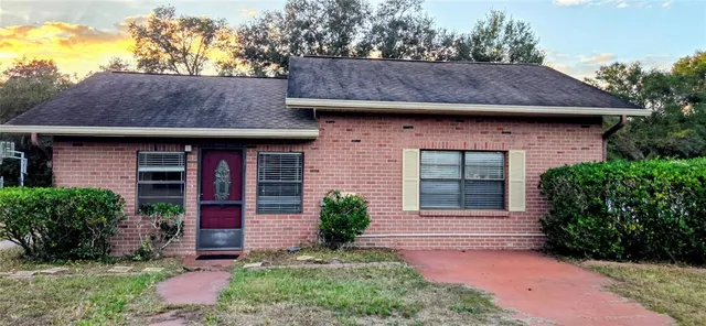 $599,000 | 1702 South Miller Road, Valrico, FL 33594