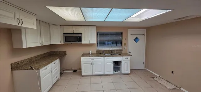 $599,000 | 1702 South Miller Road, Valrico, FL 33594