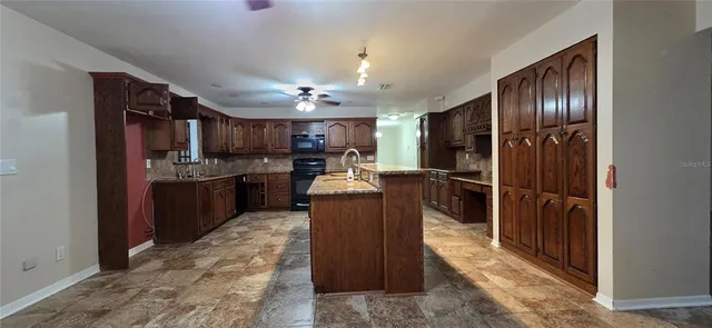 $599,000 | 1702 South Miller Road, Valrico, FL 33594