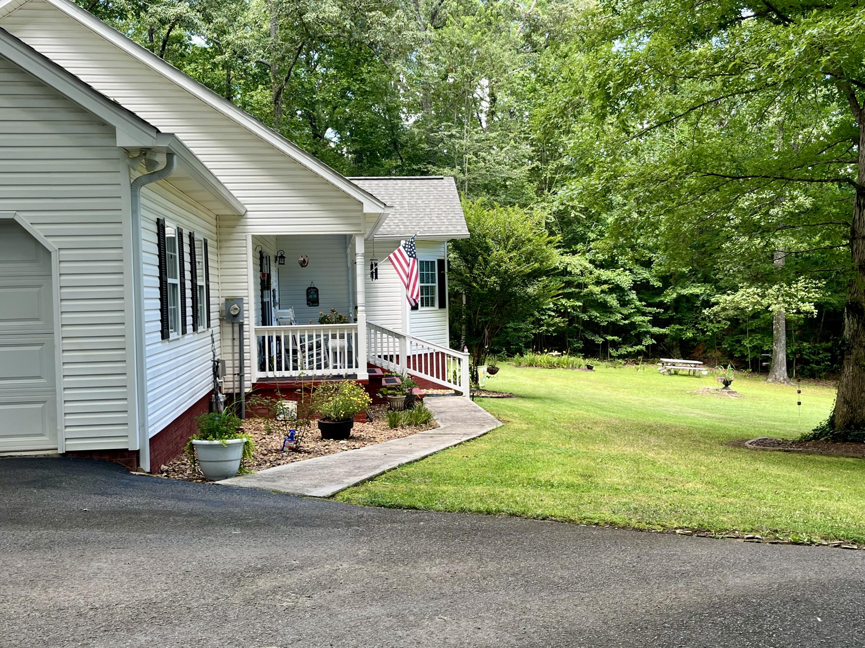 290 Wheeler Ridge Road Dunlap, TN 37327 - Photo 5 of 46 dos89