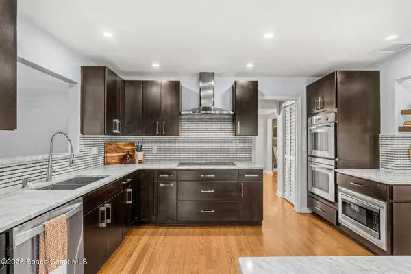 $894,000 | 626 Sugarwood Way, Melbourne, FL 32940