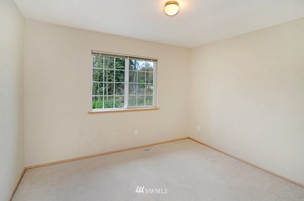 20133 7th Avenue Southeast Bothell, WA 98012 - Photo 14 of 25
