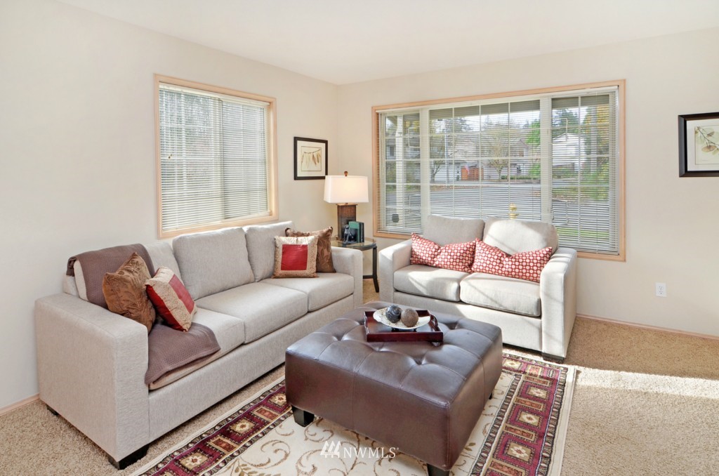 20133 7th Avenue Southeast Bothell, WA 98012 - Photo 3 of 25