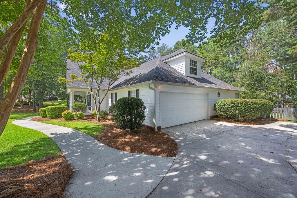 4603 Tillman Bluff Road Valdosta, GA 31602 - Photo 5 of 65 Gallery Image 5