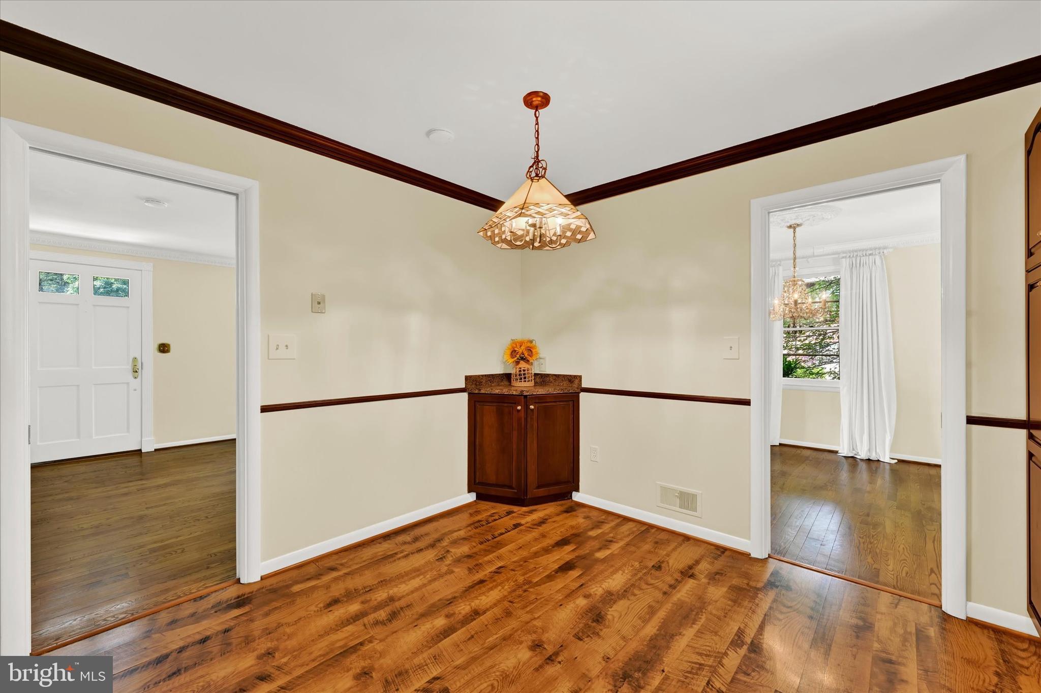 208 East Ridgely Road Lutherville-Timonium, MD 21093 - Photo 20 of 48