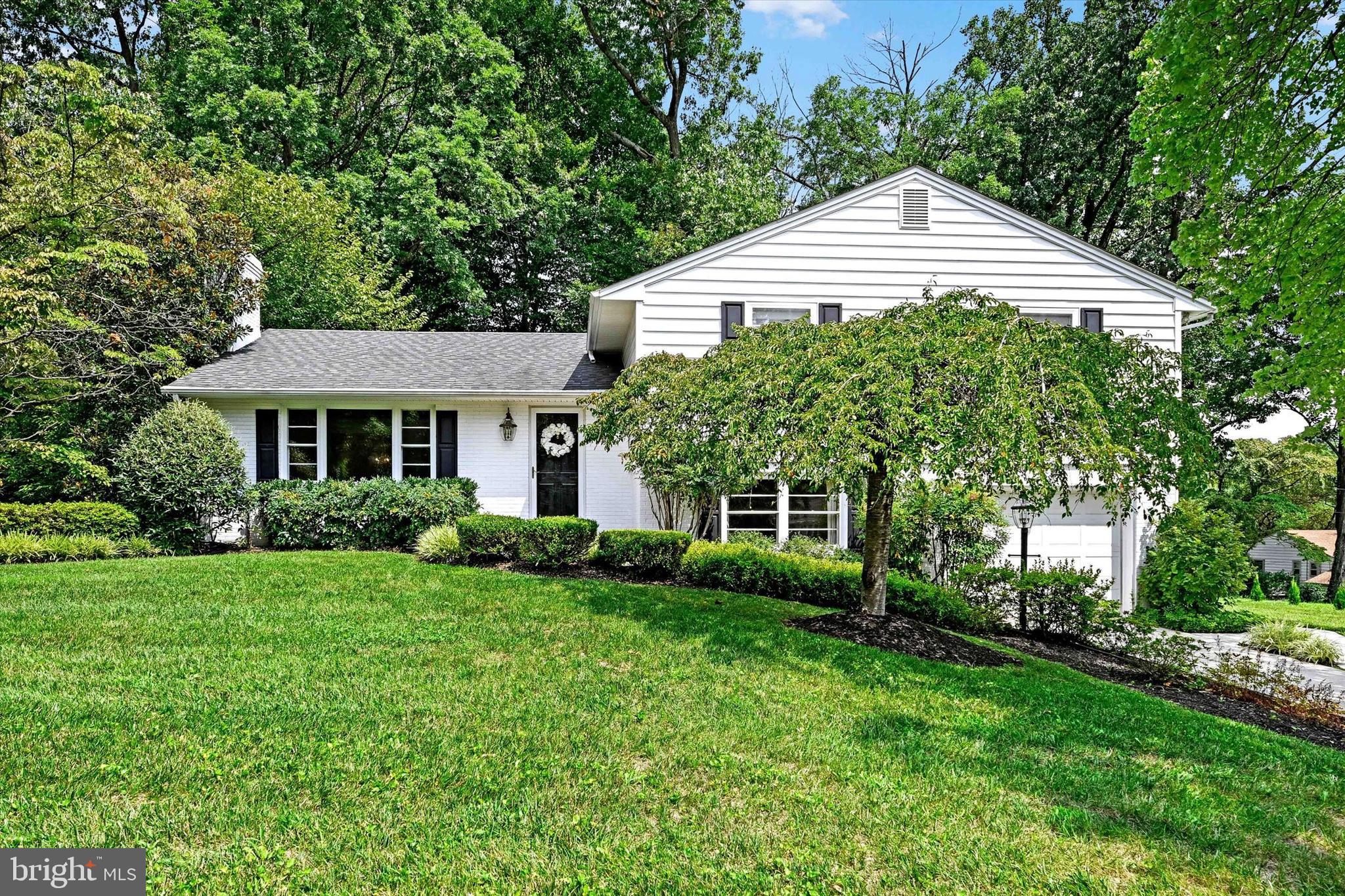 208 East Ridgely Road Lutherville-Timonium, MD 21093 - Photo 3 of 48