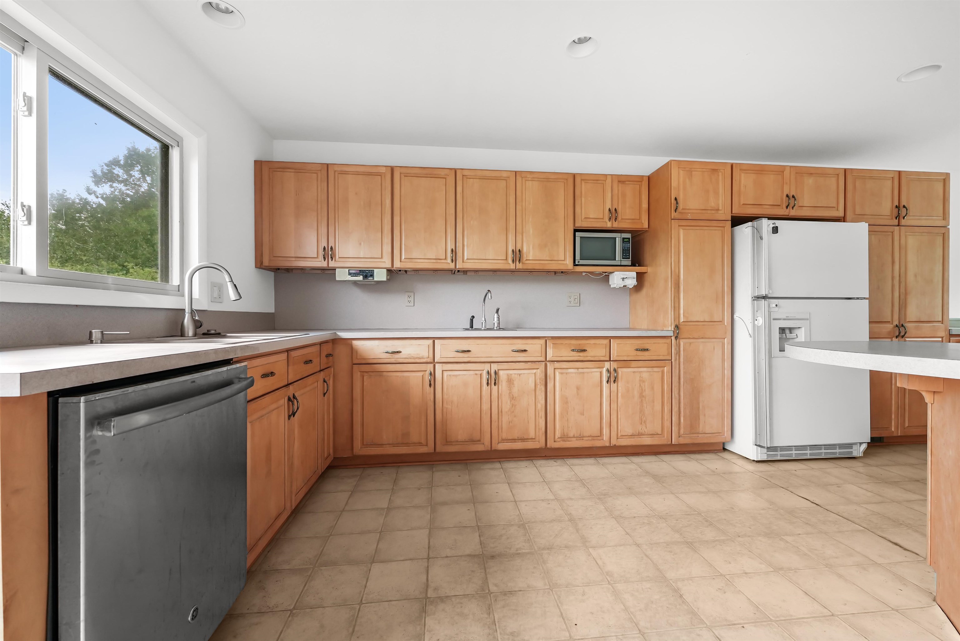 8446 West Elder Road Alden, MI 49612 - Photo 14 of 57 1914812-13.JPG