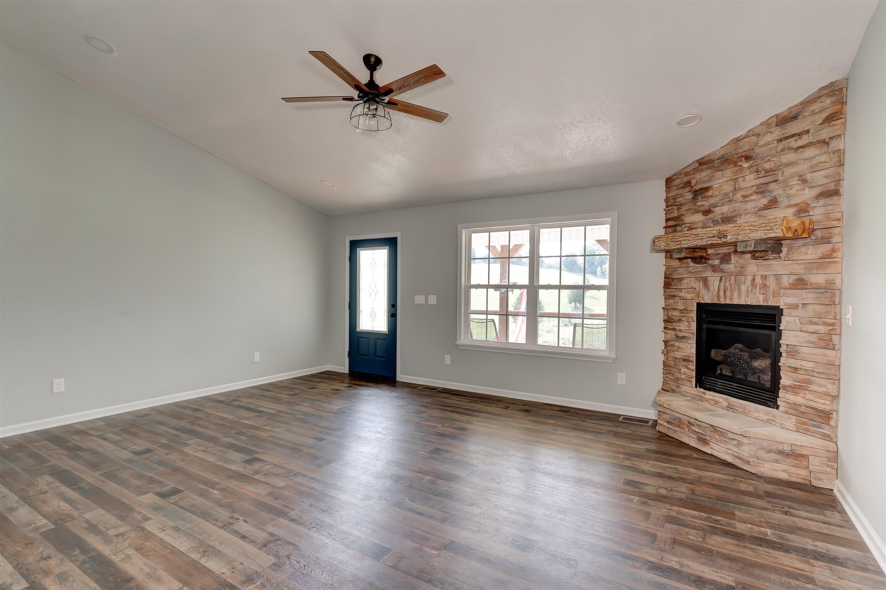 825 Little Valley Road Loudon, TN 37774 - Photo 5 of 19 05-825 Little Valley Rd-5
