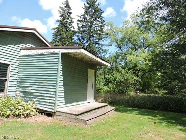 2101 Housel Craft Road Bristolville, OH 44402 - Photo 4 of 18 Gallery Image 4