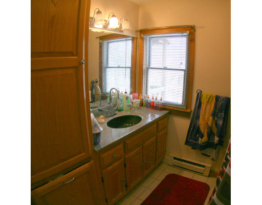 318 Southbridge Road Charlton, MA 01507 - Photo 4 of 12 Gallery Image 4