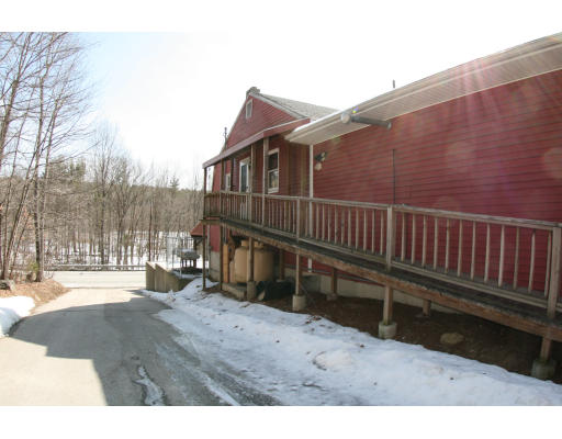 318 Southbridge Road Charlton, MA 01507 - Photo 8 of 12 Gallery Image 8