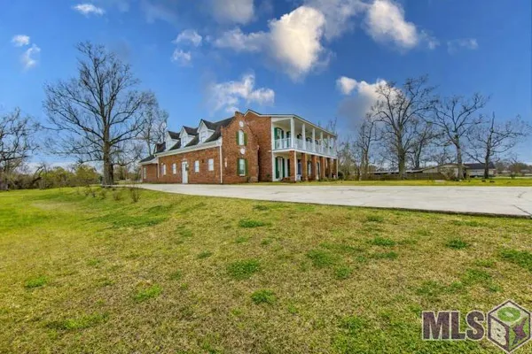 $410,000 | 208 Highway 20 Thibodaux La, Thibodaux, LA 70301
