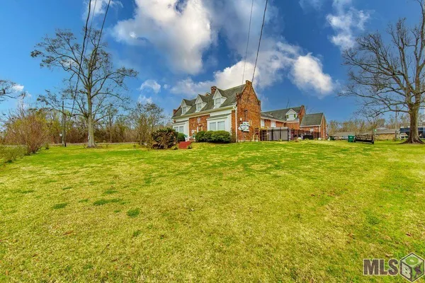 $410,000 | 208 Highway 20 Thibodaux La, Thibodaux, LA 70301