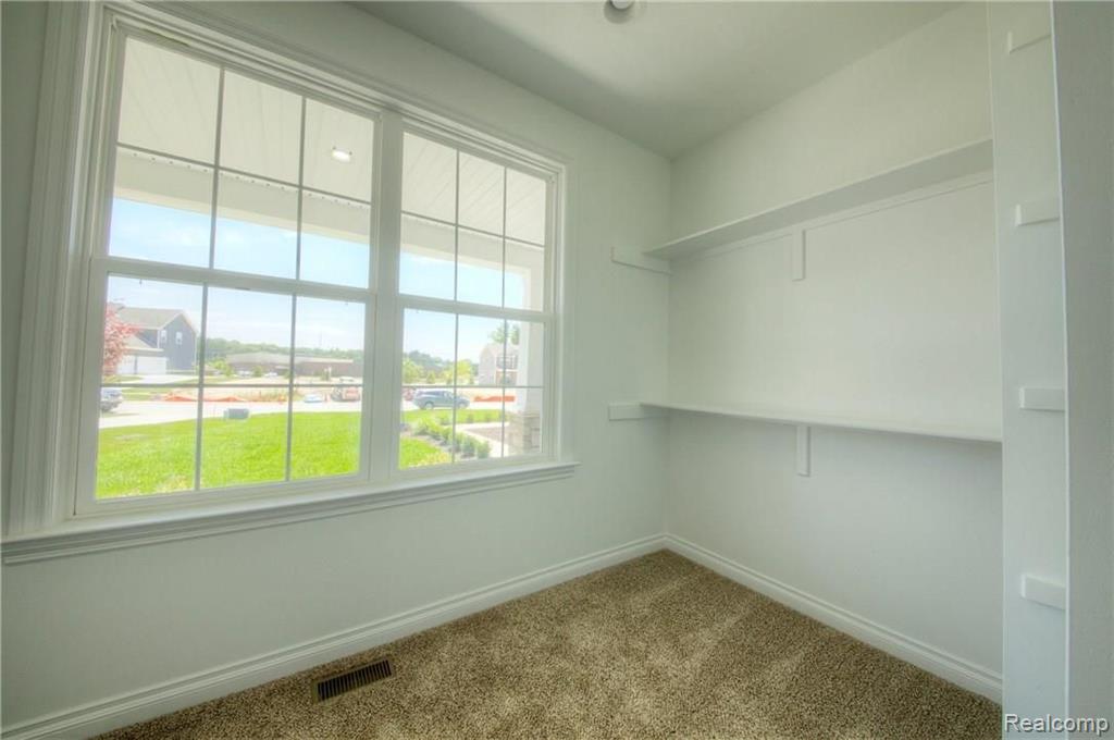 2402 Walnut View Drive Howell, MI 48855 - Photo 29 of 40 Gallery Image 29
