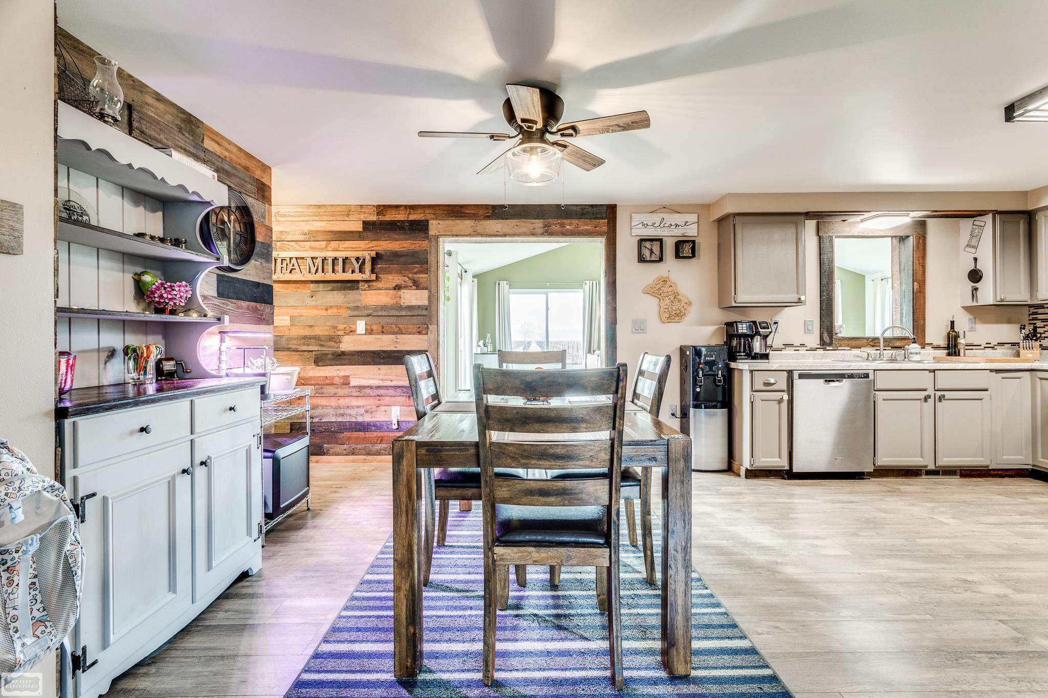 21650 Chester Road Ray, MI 48096 - Photo 15 of 42