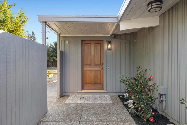 $3,950,000 | 970 Blair Court, Palo Alto, CA 94303