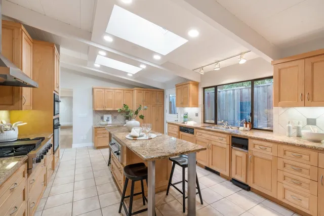 $3,950,000 | 970 Blair Court, Palo Alto, CA 94303