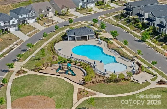 $2,750 | 11943 Old Statesville Road, Huntersville, NC 28078