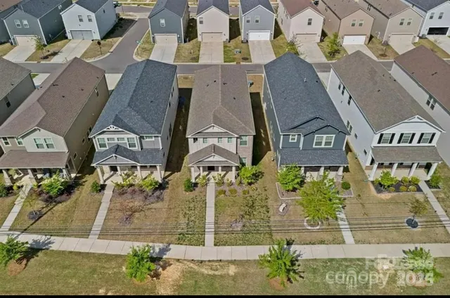 $2,750 | 11943 Old Statesville Road, Huntersville, NC 28078