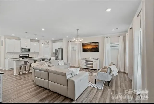 $2,750 | 11943 Old Statesville Road, Huntersville, NC 28078