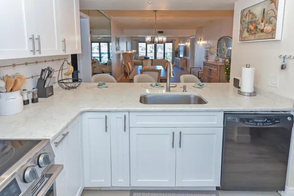 $3,000 | 901 Seafarer Circle, Unit 302, Jupiter, FL 33477