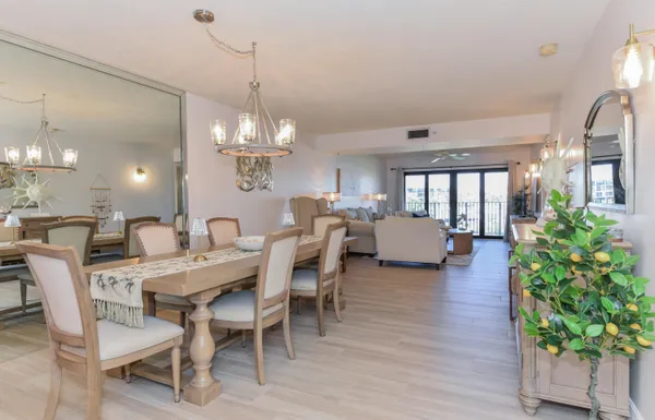 $3,000 | 901 Seafarer Circle, Unit 302, Jupiter, FL 33477