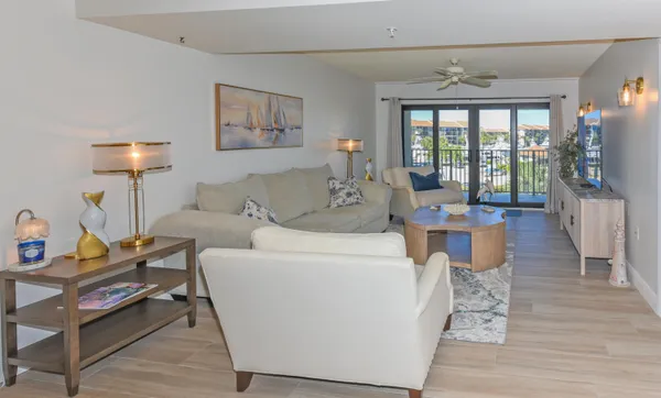 $3,000 | 901 Seafarer Circle, Unit 302, Jupiter, FL 33477