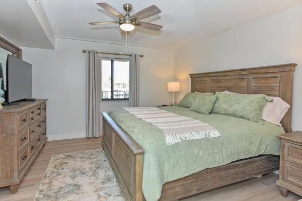 $3,000 | 901 Seafarer Circle, Unit 302, Jupiter, FL 33477