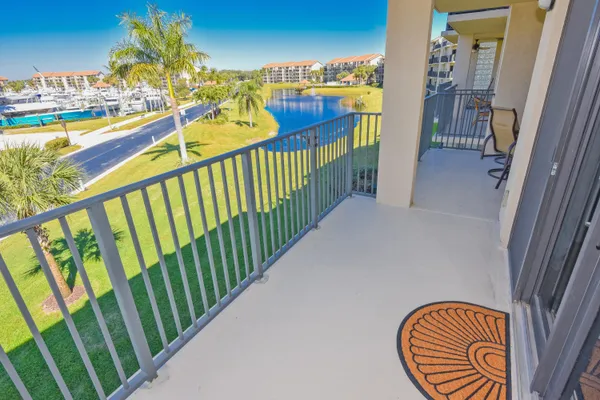 $3,000 | 901 Seafarer Circle, Unit 302, Jupiter, FL 33477