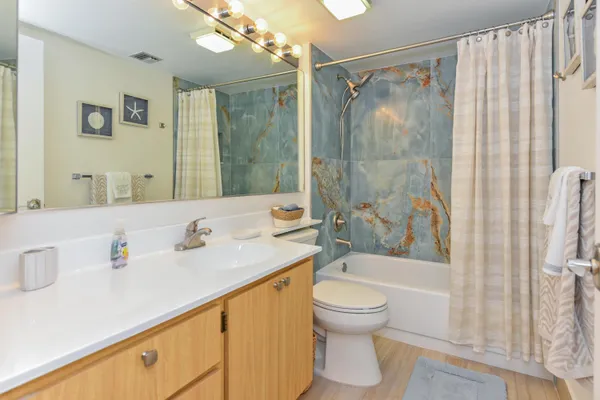$3,000 | 901 Seafarer Circle, Unit 302, Jupiter, FL 33477