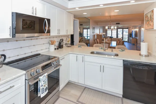 $3,000 | 901 Seafarer Circle, Unit 302, Jupiter, FL 33477