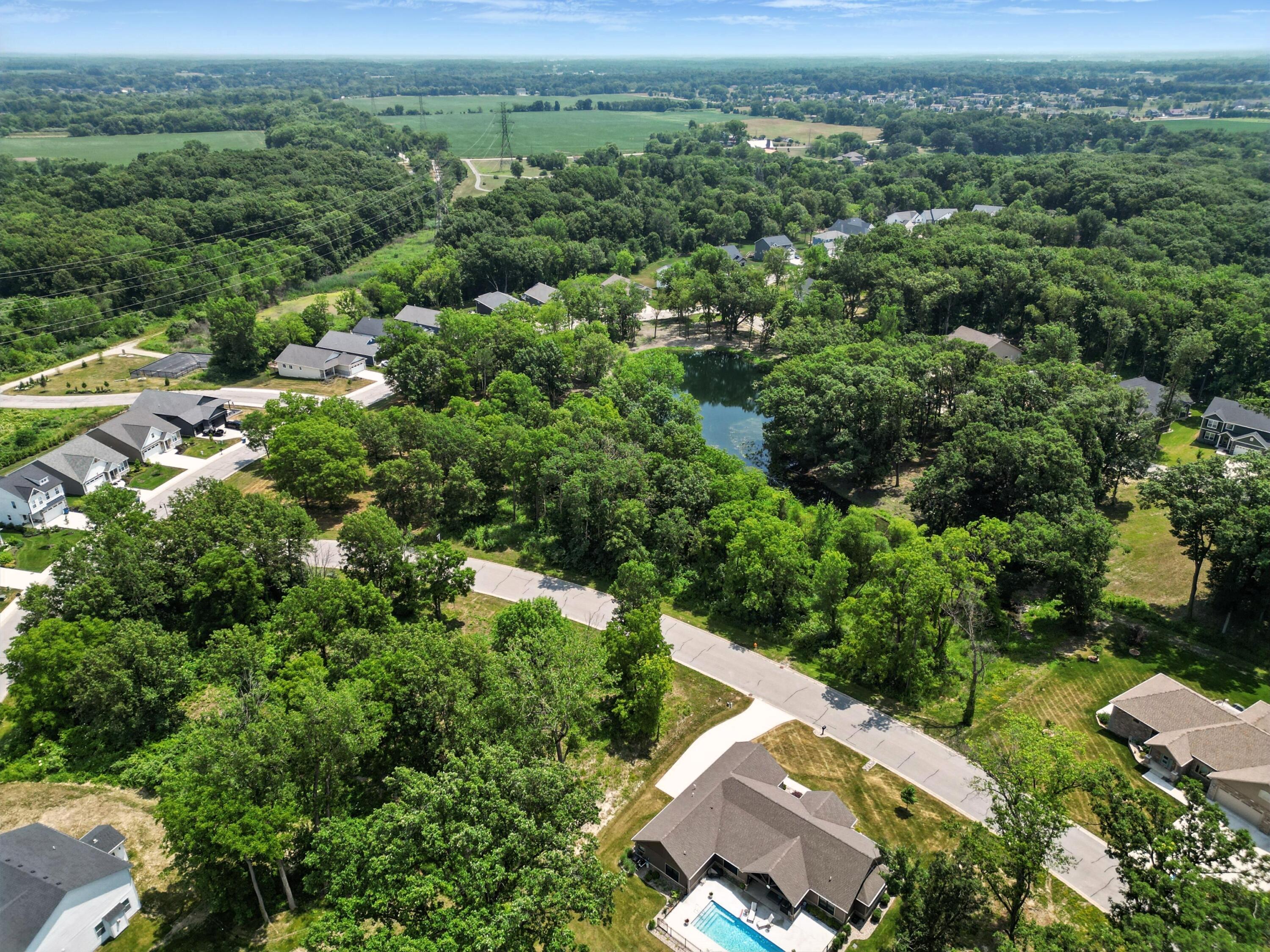 703 Druim Trail Crown Point, IN 46307 - Photo 7 of 17 3000x2250
