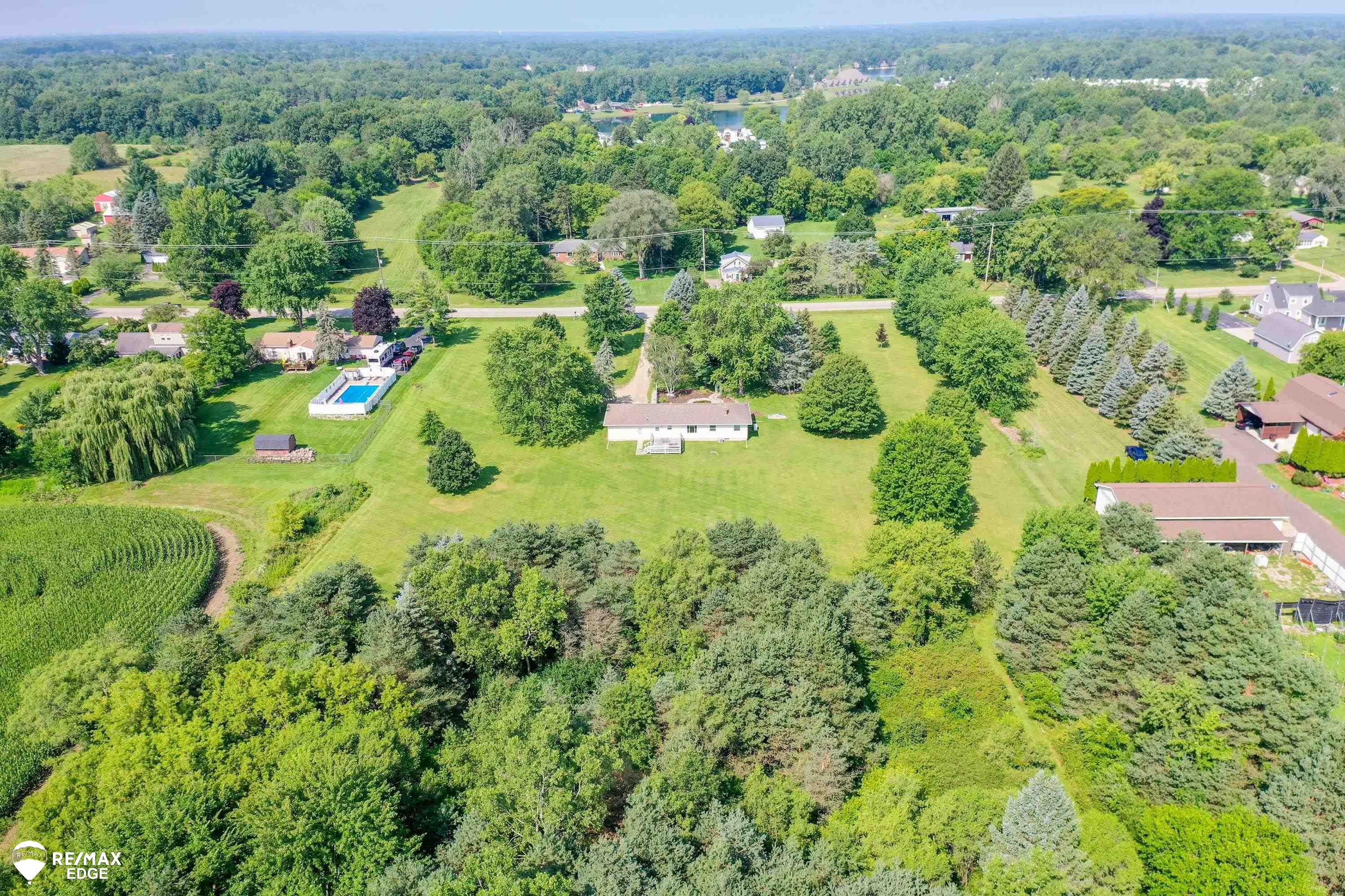 4308 North Gale Road Davison, MI 48423 - Photo 36 of 43 50118346-36.JPG