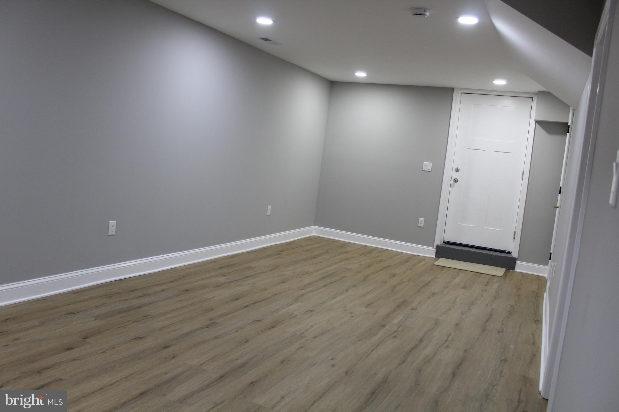 1201 Fuselage Avenue Baltimore, MD 21220 - Photo 14 of 39