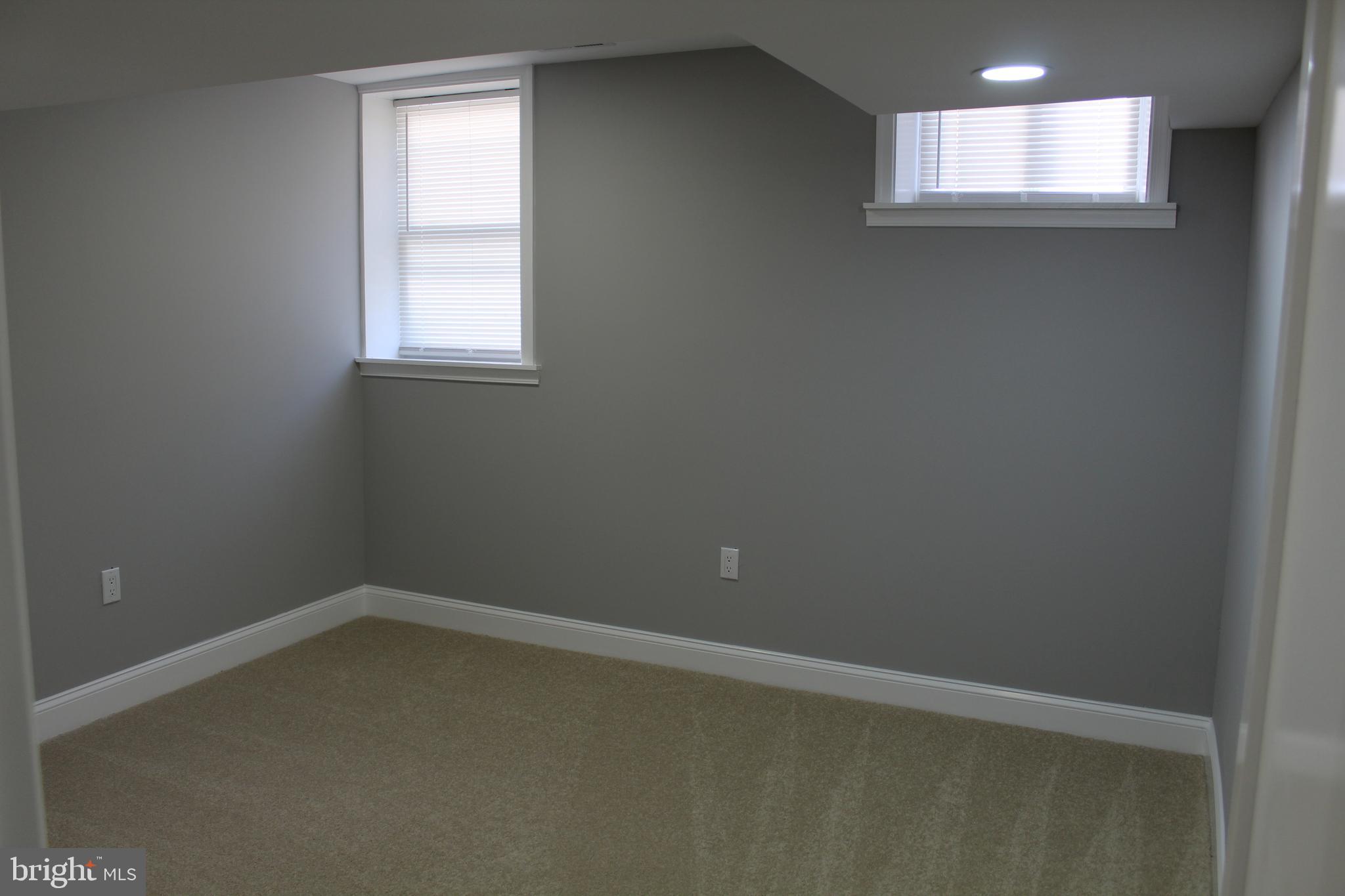 1201 Fuselage Avenue Baltimore, MD 21220 - Photo 15 of 39