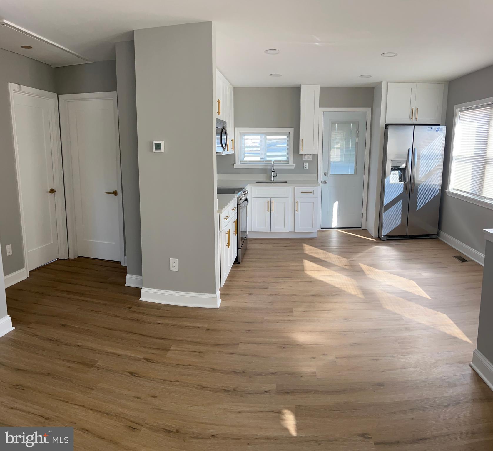 1201 Fuselage Avenue Baltimore, MD 21220 - Photo 3 of 39