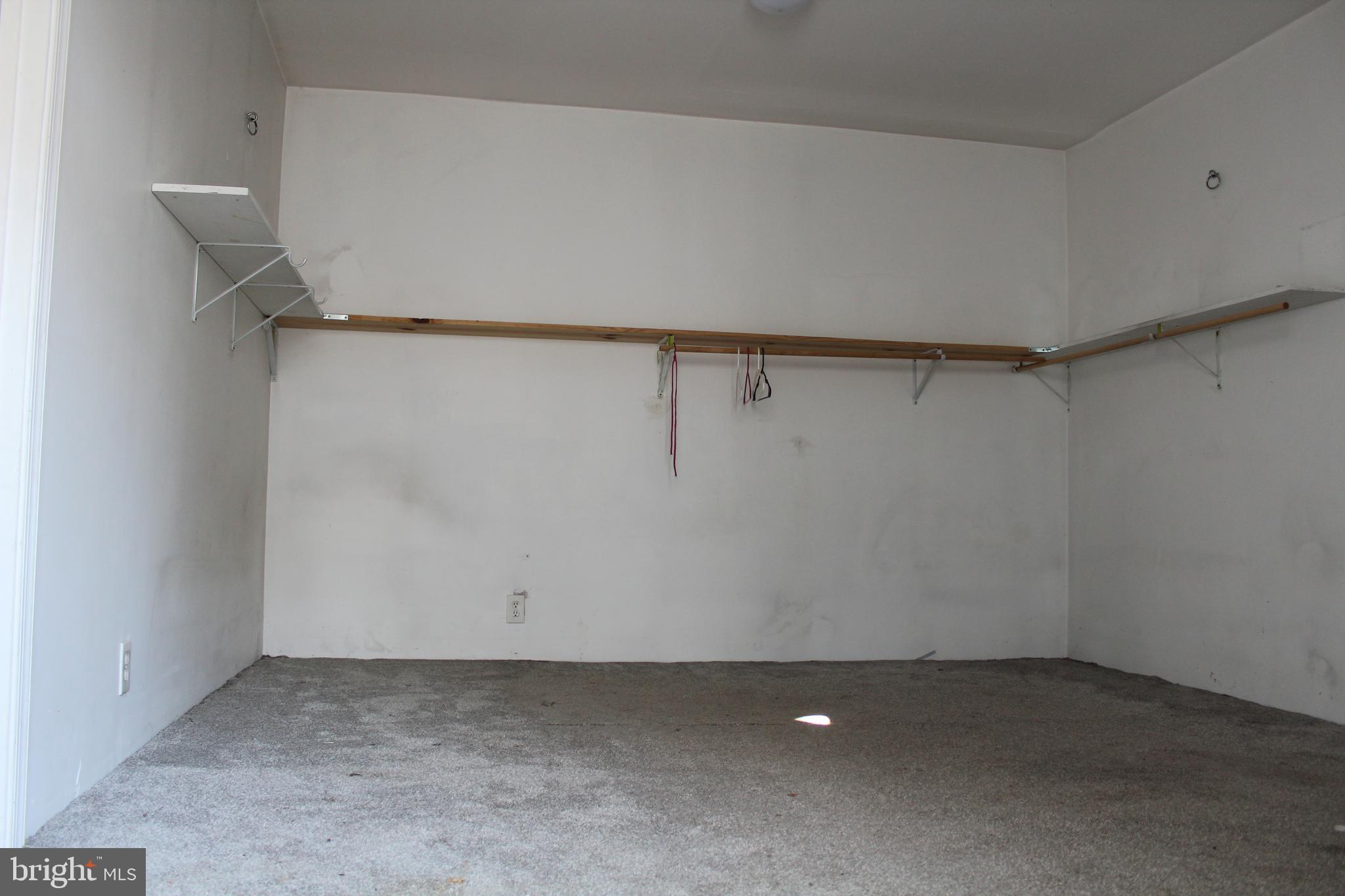 1201 Fuselage Avenue Baltimore, MD 21220 - Photo 34 of 39