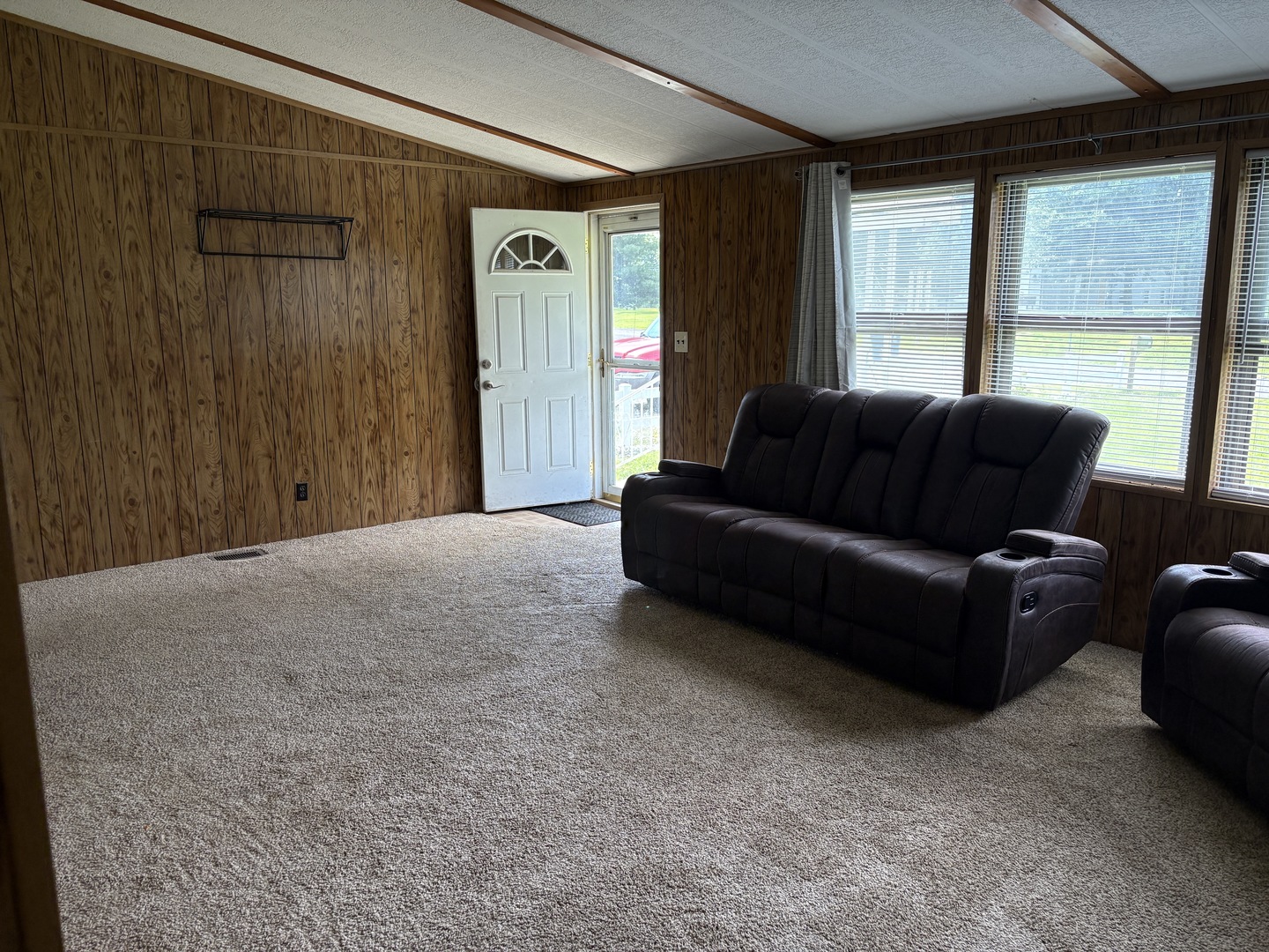 173 Greenview Road Centralia, IL 62801 - Photo 2 of 16