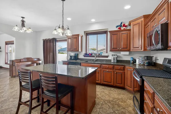 $549,900 | 1906 Wasilla Lane, Neenah, WI 54956