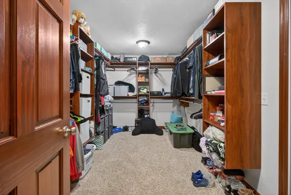 $549,900 | 1906 Wasilla Lane, Neenah, WI 54956