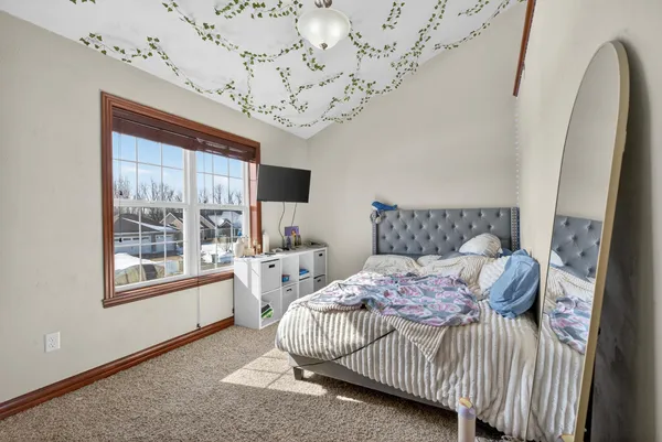 $549,900 | 1906 Wasilla Lane, Neenah, WI 54956