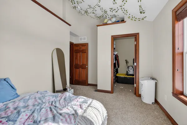 $549,900 | 1906 Wasilla Lane, Neenah, WI 54956