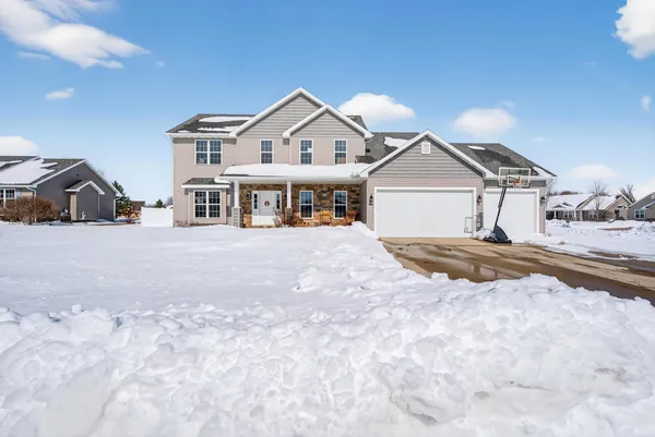 $549,900 | 1906 Wasilla Lane, Neenah, WI 54956